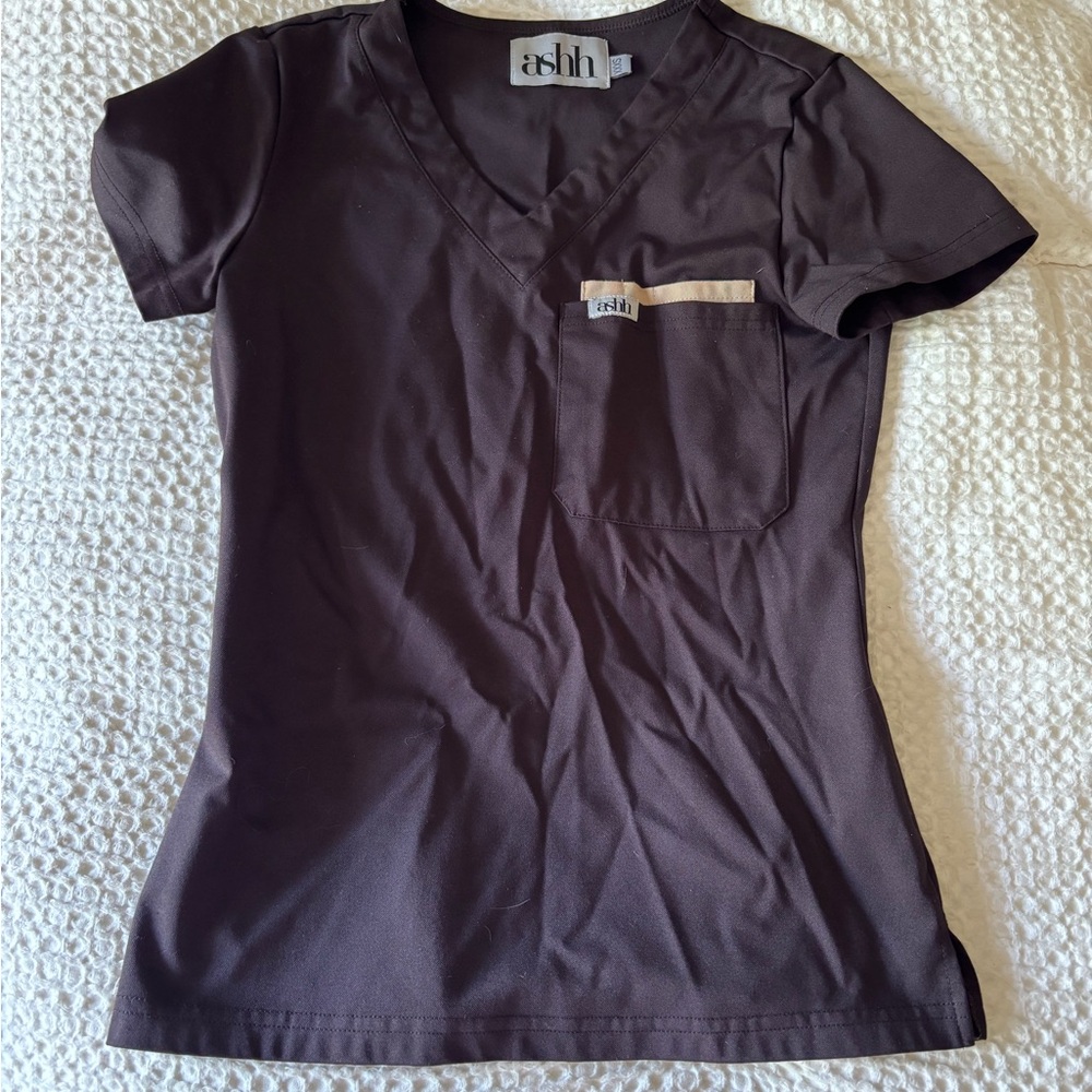 Ashh Scrubs Espresso Aneesa Classic V-Neck Scrub Top - Picture 1 of 6